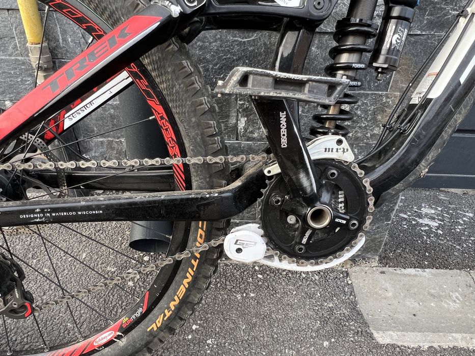 Titlu bun pentru OLX: Trek Session 8 FOX 40 Downhill/Freeride Bike Park MTB
