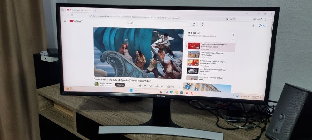 Monitor Samsung 29", S29E790C, ecran curbat, rezolutie 2560x1080