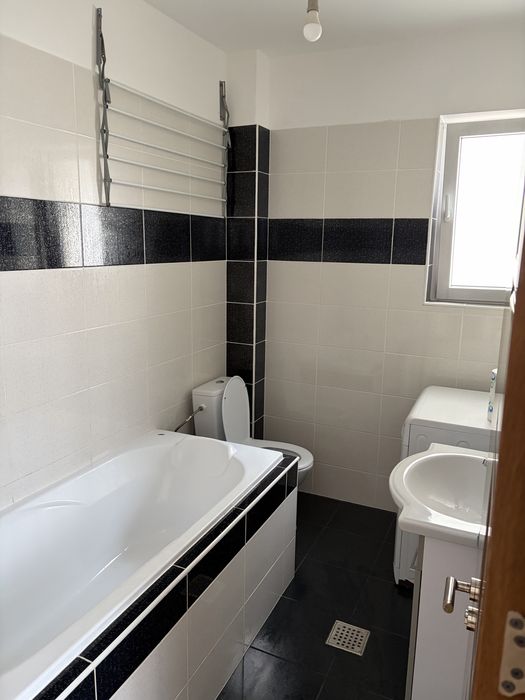 apartament in bloc nou pentru inchiriere .Zamca - View 4