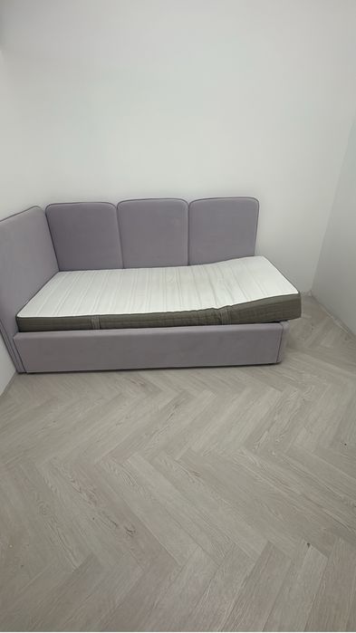 Совершенно новая кровать 180/90