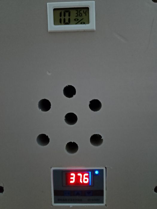 Продам инкубатор