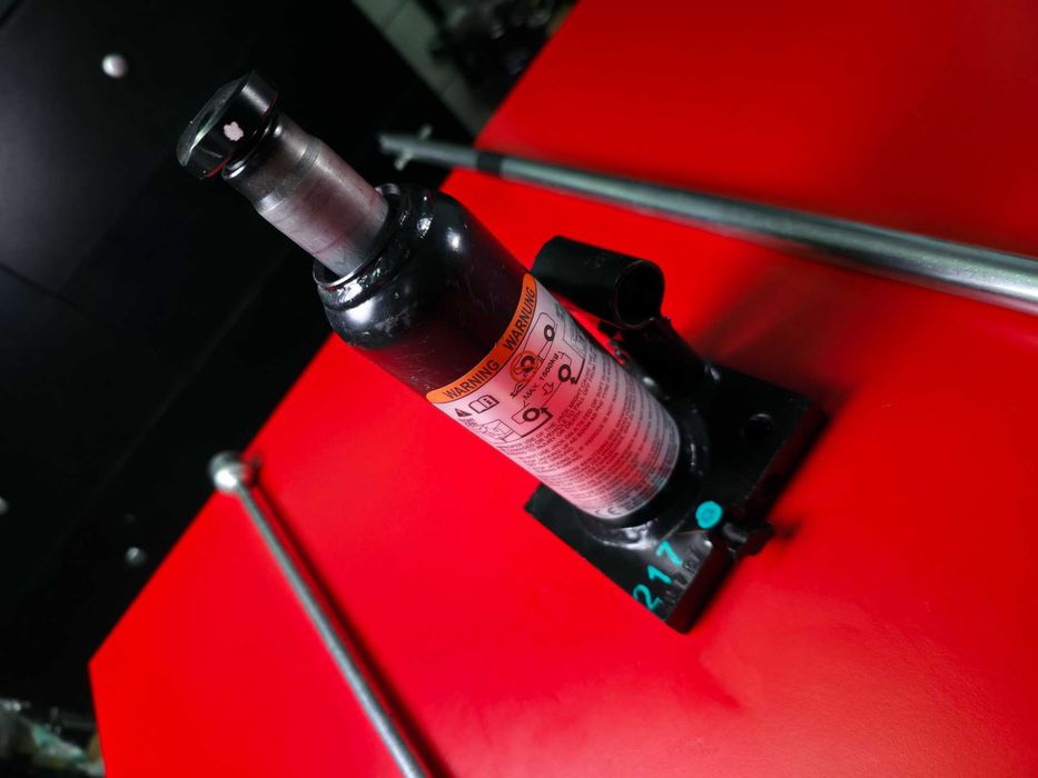 KIT Cric Auto Hidraulic OEM Mitsubishi L200 Nissan Navara Toyota