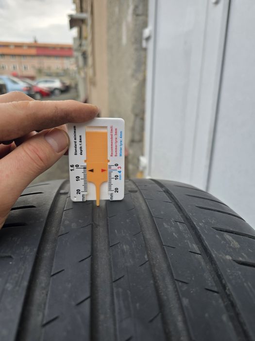 Brigestone Turanza T005 225 50 17 98Y