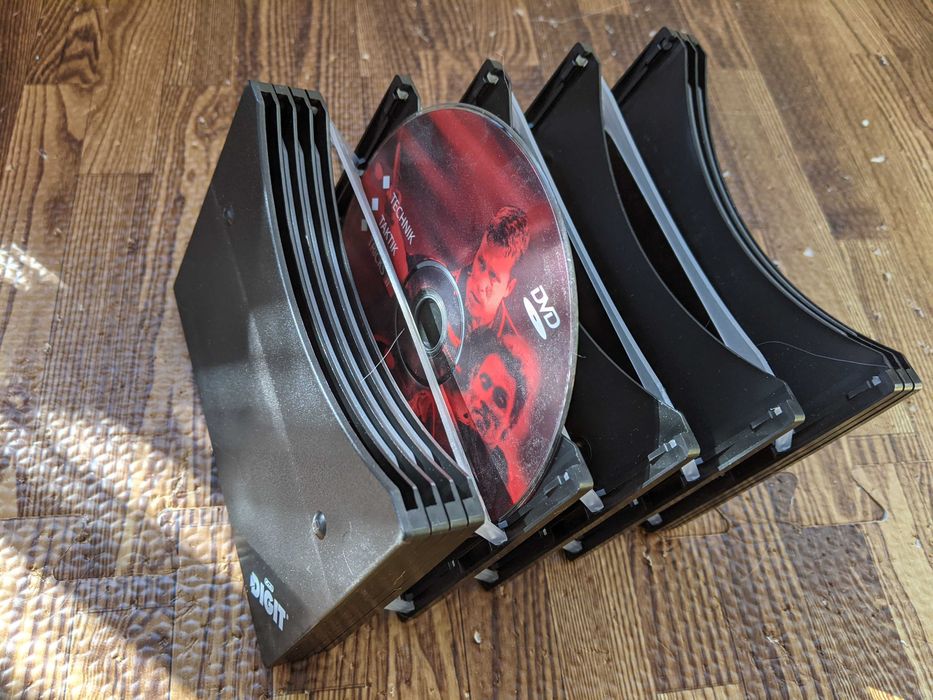 Кутия за 10 диска. Сгъваема