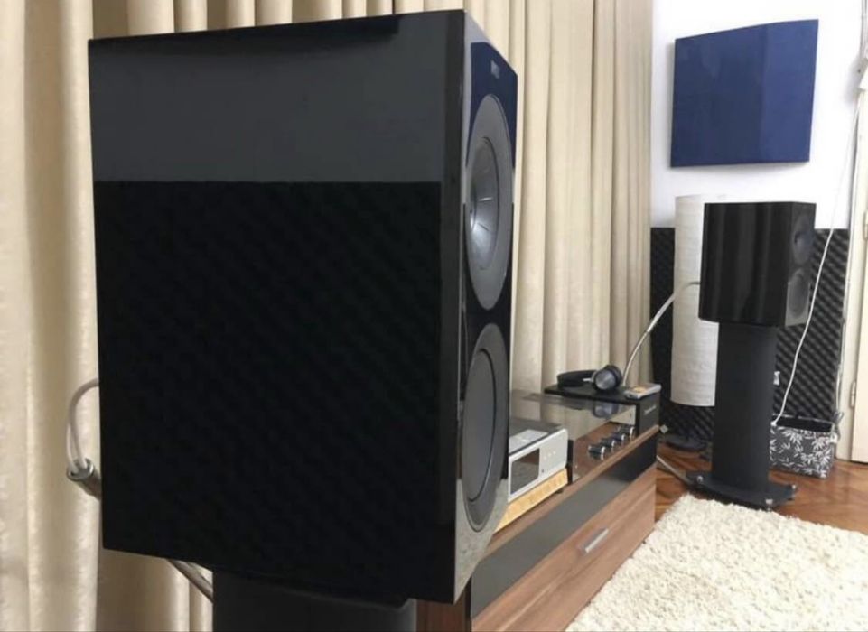 Vand Boxe KEF R3 ( REZERVATE)
