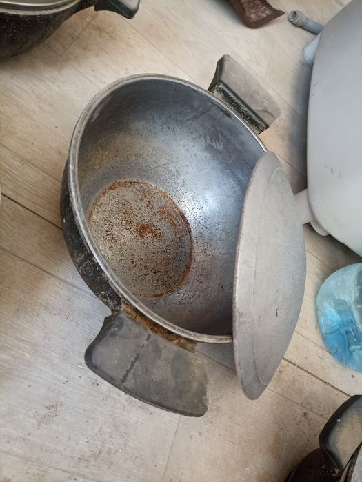 Сковорада разные,чайники,кострюля,казан