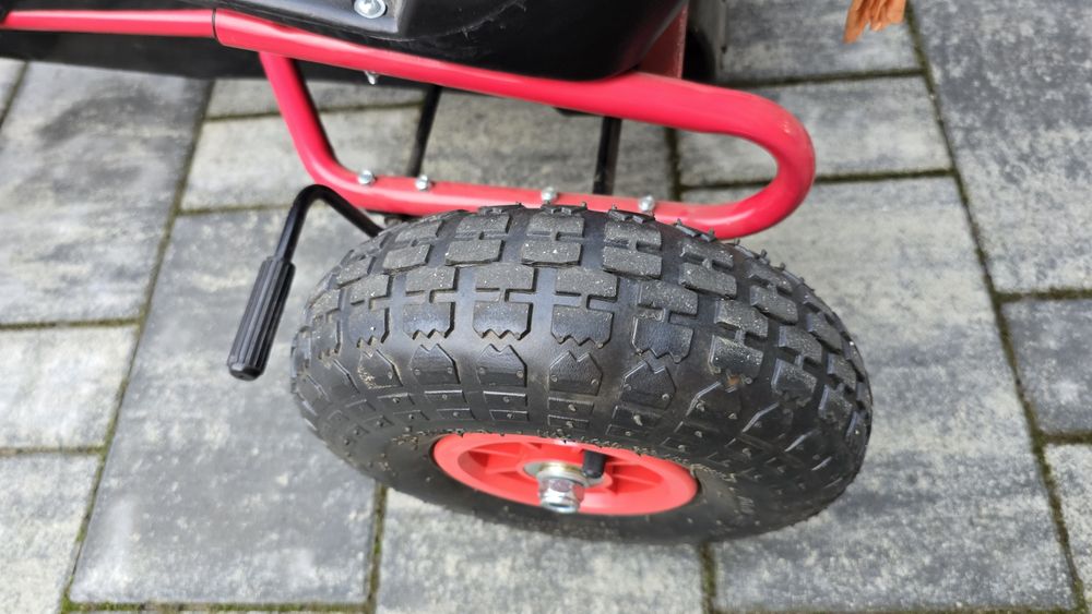 Kart de copii cu pedale