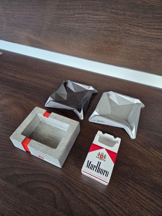 Пепелници Marlboro