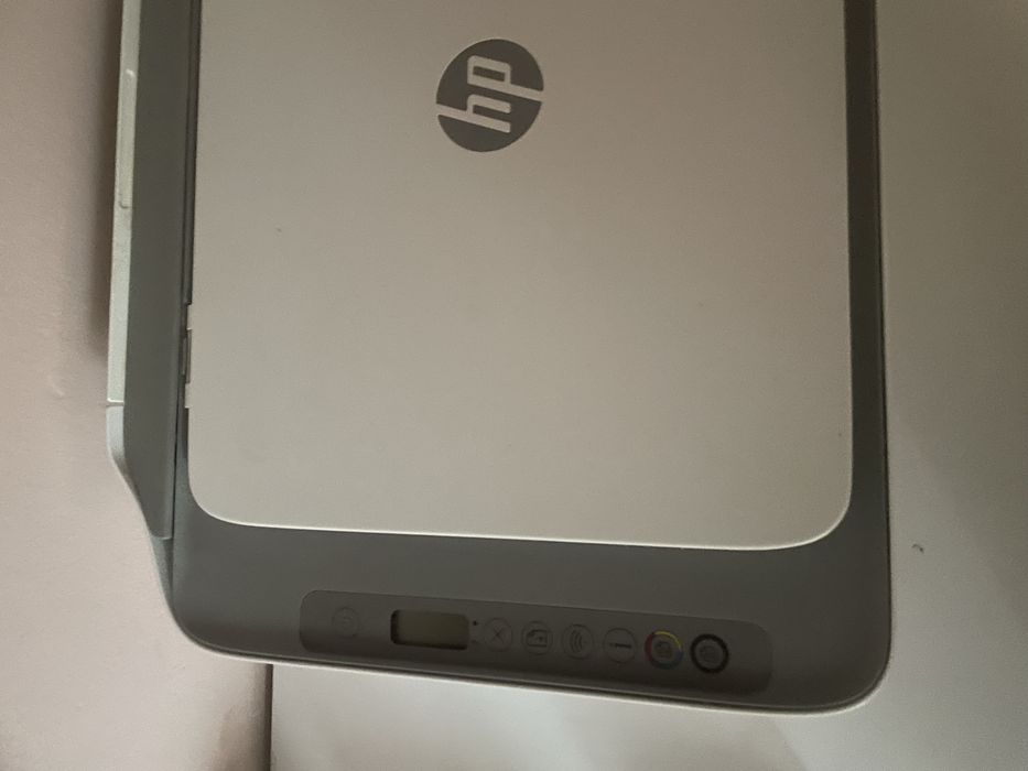 Цветен принтер HP Deskjet 2720e