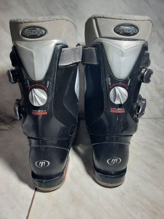 Clapari ski schi Tecnica mondo 26-26,5 corespunde mărimii 40-40,5