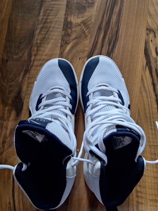 Спортни обувки  41