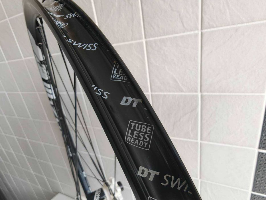 Roti MTB 29" DT Swiss M1700 Spline tubeless ready