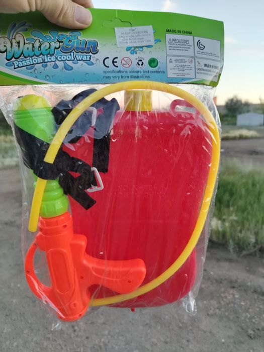 Продам водные пистолеты