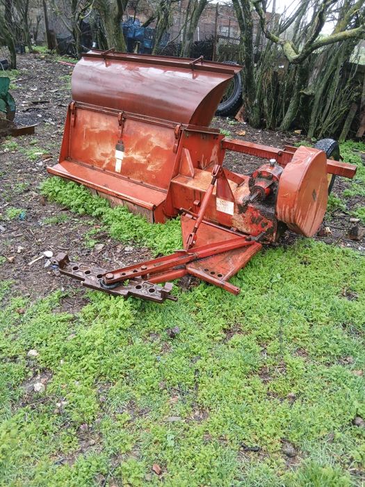 Vând toacatoare resturi vegetale