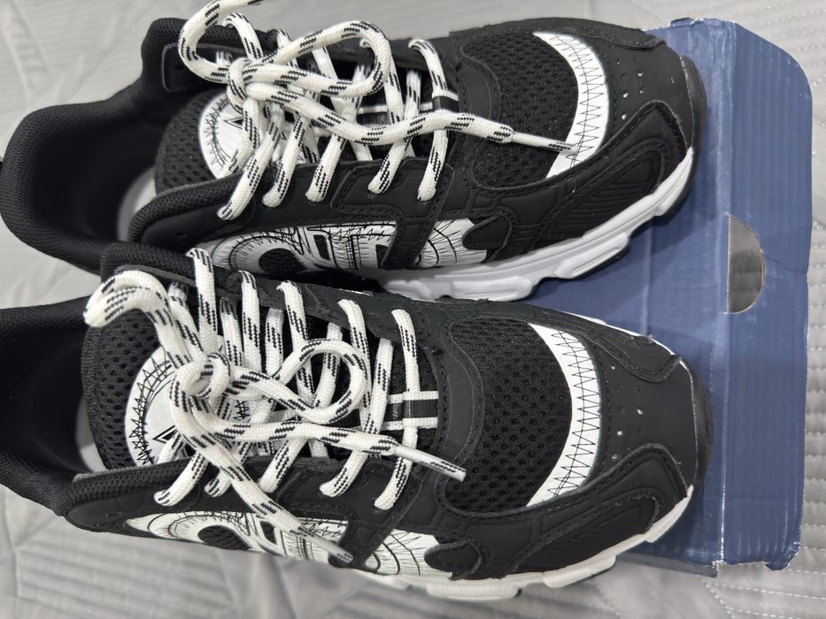 Продам кроссовки