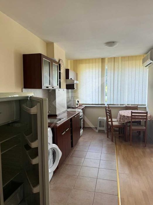 Продава се Двустаен апартамент в к.к. Елените - 75 кв.м за 1000 €/кв.м - Снимка #1