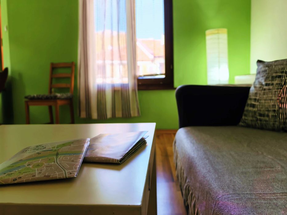 Просторна стая във 4 Rooms - Капана, Пловдив