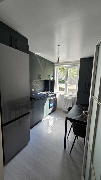 Mobilier la comanda