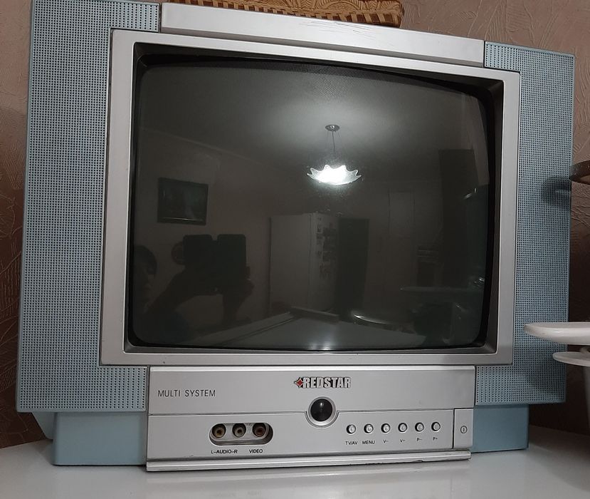 Продам телевизор