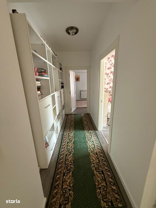 Apartament cu 4 camere decomandate, Centru