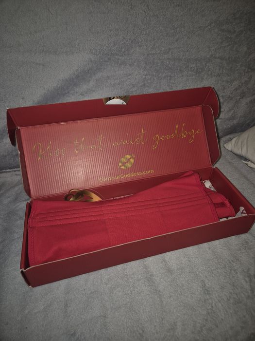 Corset rosu Contour Goddess editie limitata