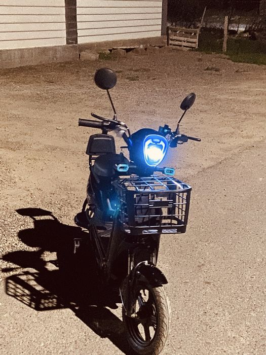 Скутер электрический