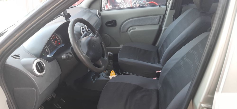 Vand Dacia Logan 1.6