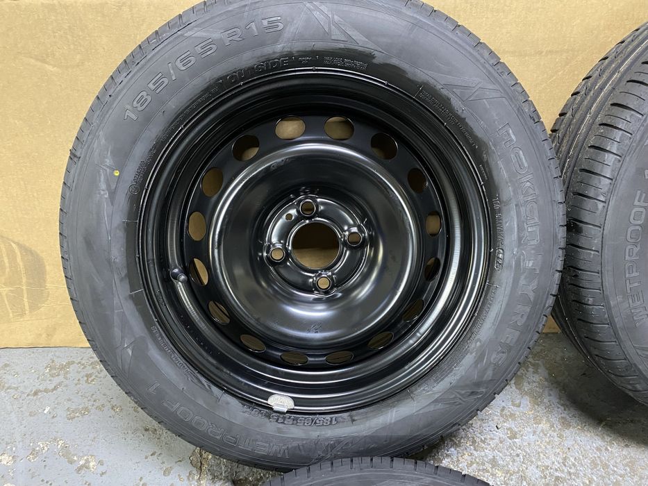 Roti vara R15 NOI Dacia Logan Lodgy Dokker Sandero 185/65R15 Nokian NOI