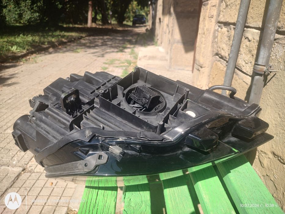 Продавам ляв фар FULL LED AUDI A3 8V