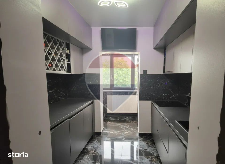 Apartament renovat I 2 camere decomandat | Nicolina 1 | Comision 0%