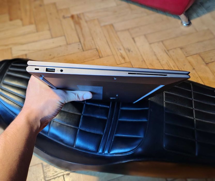 HP ZBook Firefly G7 15.6"/ NVIDIA Quadro P520/ i7-10810U/ 16GB/ 256GB