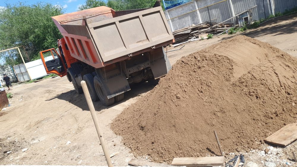 Доставка ПГС, песка, щебня, грунта | КАМАЗ самосвал