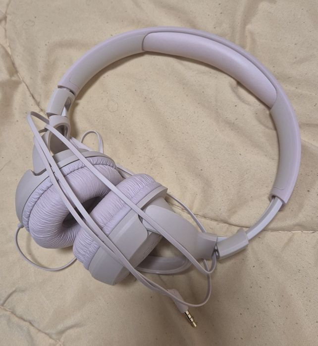 JBL слушалки с кабел