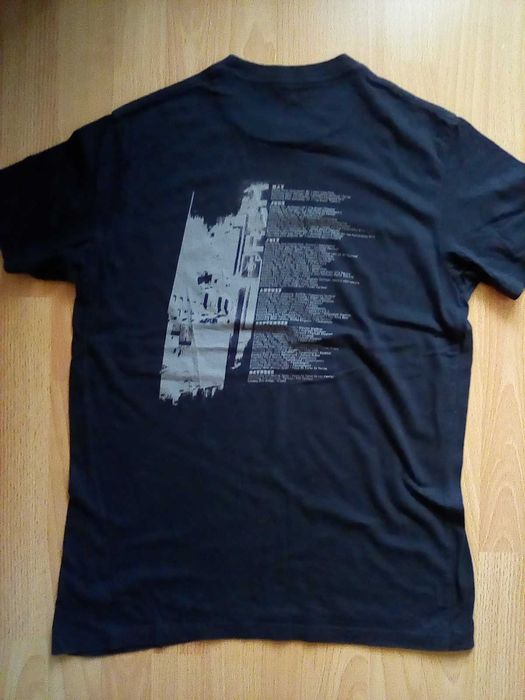 Тениска на R.E.M
