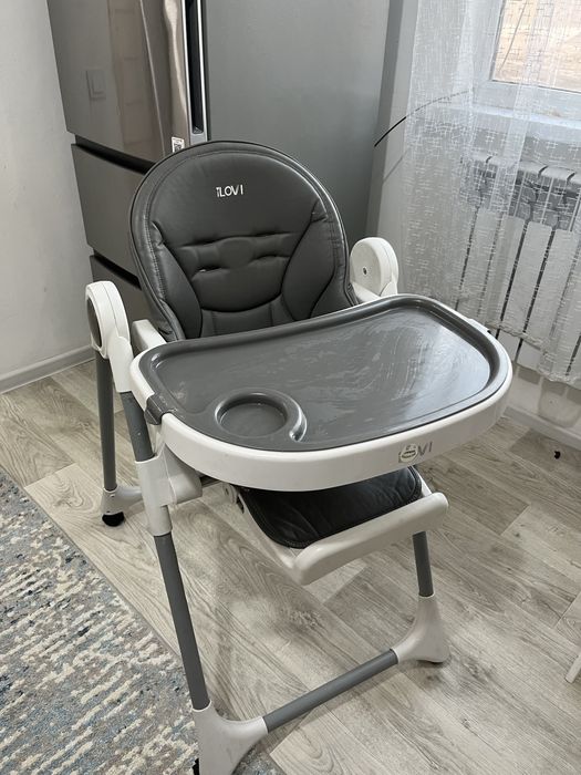 Продам детский стульчик ilovi