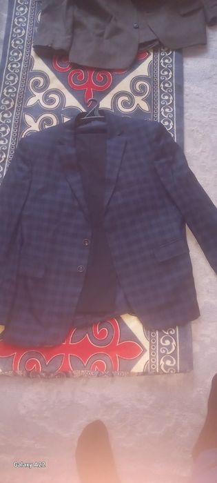 Кастюм шалбар сатылады.