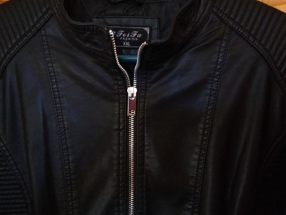 Дамско кожено яке