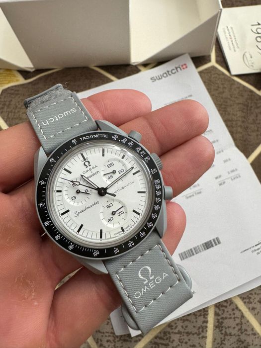 Swatch x Omega moonswatch