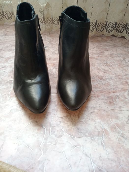 Продам новые полу сапожки