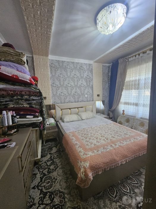 Срочна продаётся 3 комнатная квартира в городе Чирчике
