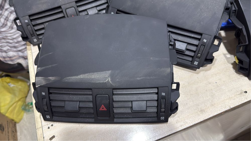 Дефлектр тойота королла каролла оригинал