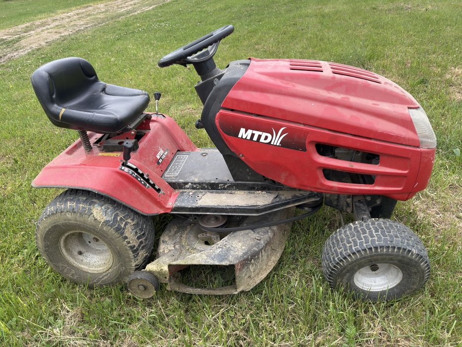 Tractoras gazon mtd