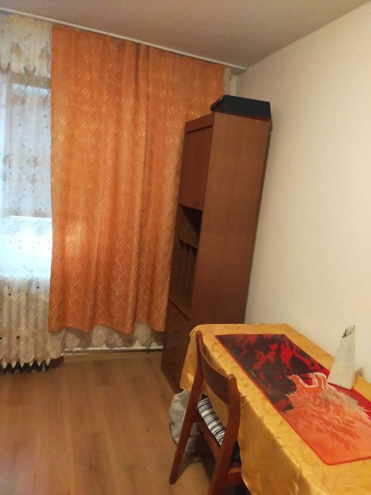 Închiriez garsonieră