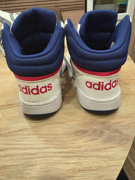 Маратонки adidas 2 чифта обща цена