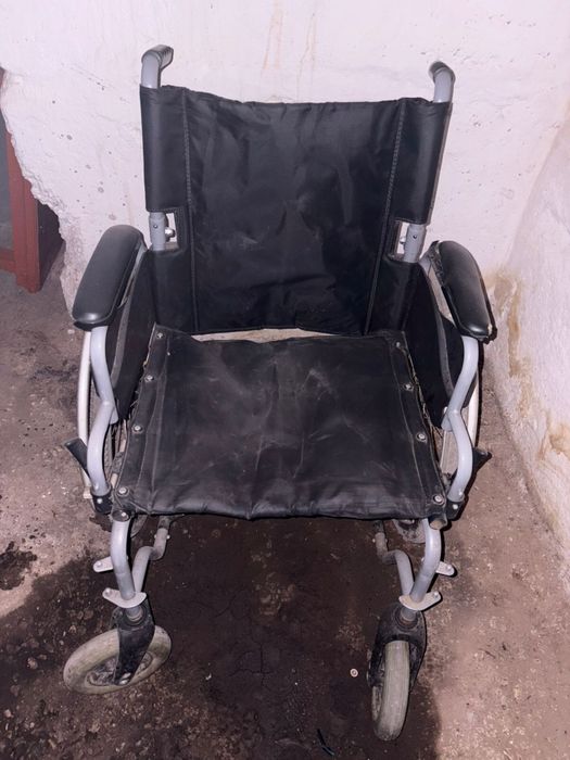 Инвалидная коляска