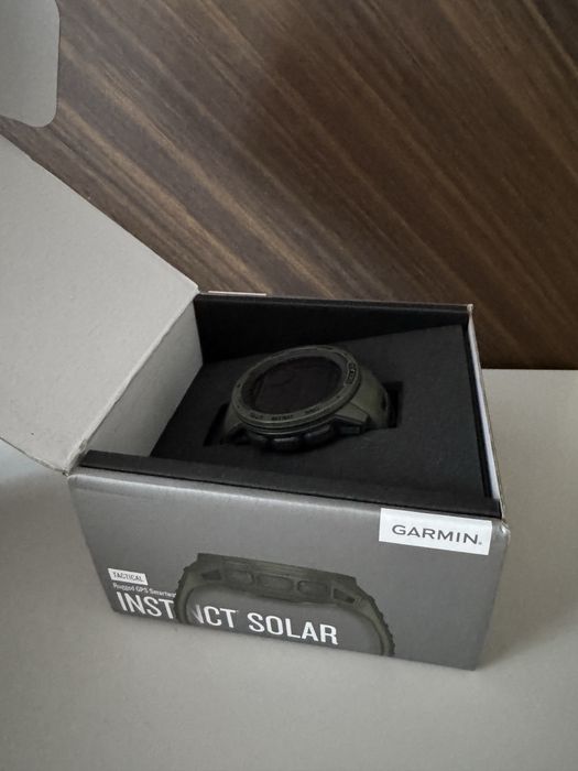 Часы Garmin Instinct Solar Tactical