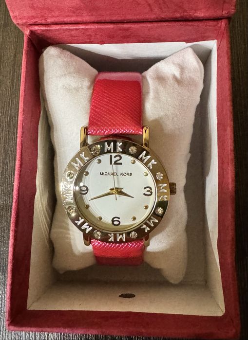 Женские часы Michael Kors