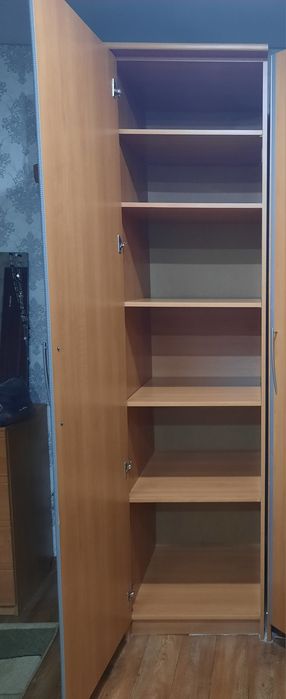 Шкаф  в хорошем состоянии