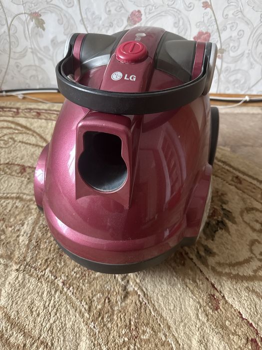 Пылесос б/у в хорошем состоянии