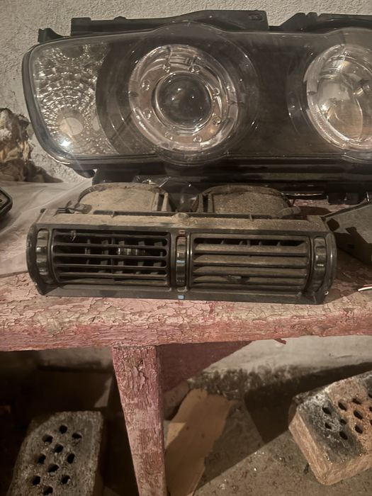 Продается фары на бмв е34